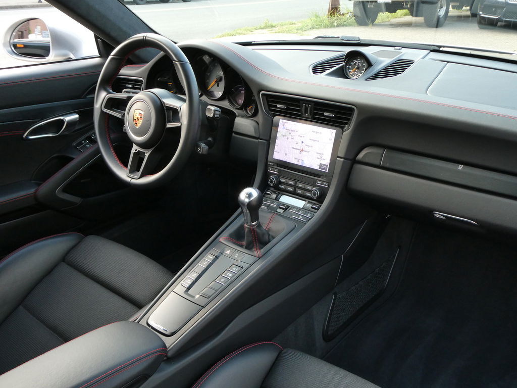 Porsche 991 GT3 Touring