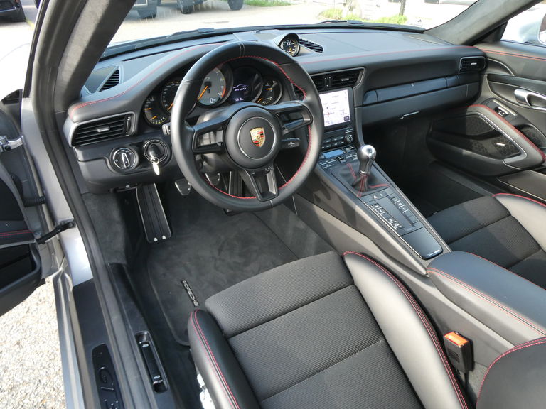 Porsche 991 GT3 Touring