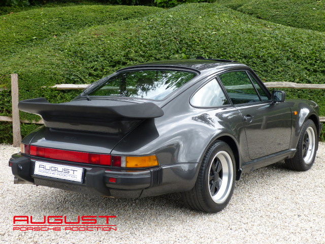 Porsche 911 Turbo 3.3