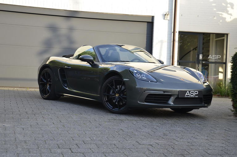 Porsche 718 Boxster