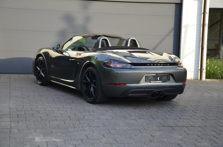 Porsche 718 Boxster
