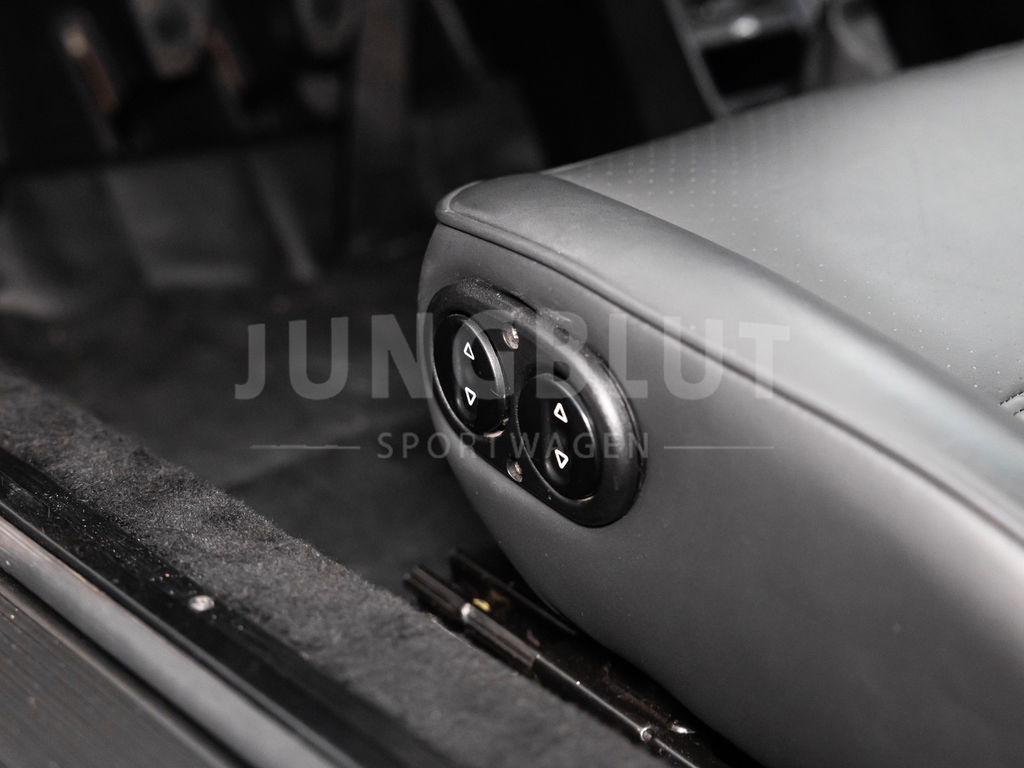 Porsche 911 Carrera 3.2 (US)