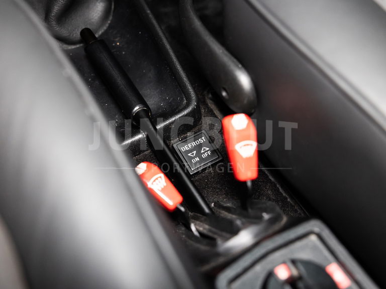 Porsche 911 Carrera 3.2 (US)