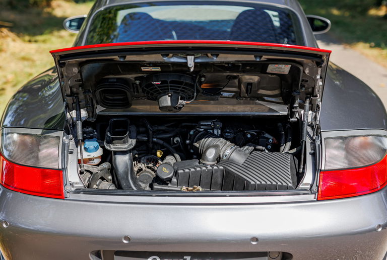 Porsche 996 Carrera 4S