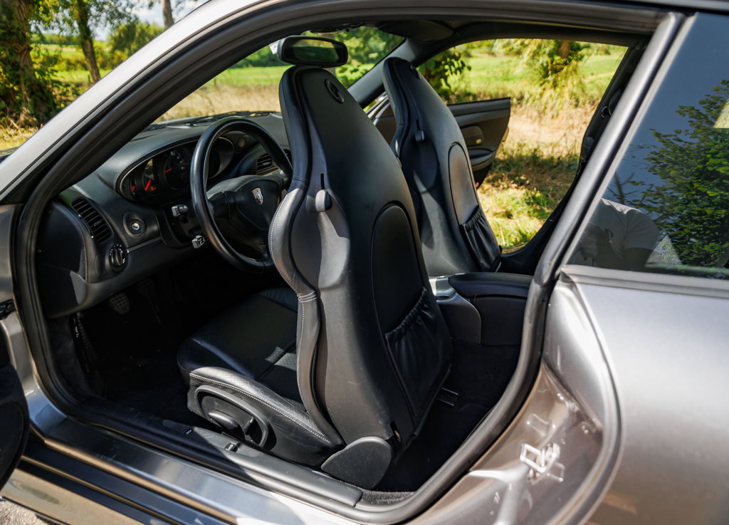 Porsche 996 Carrera 4S