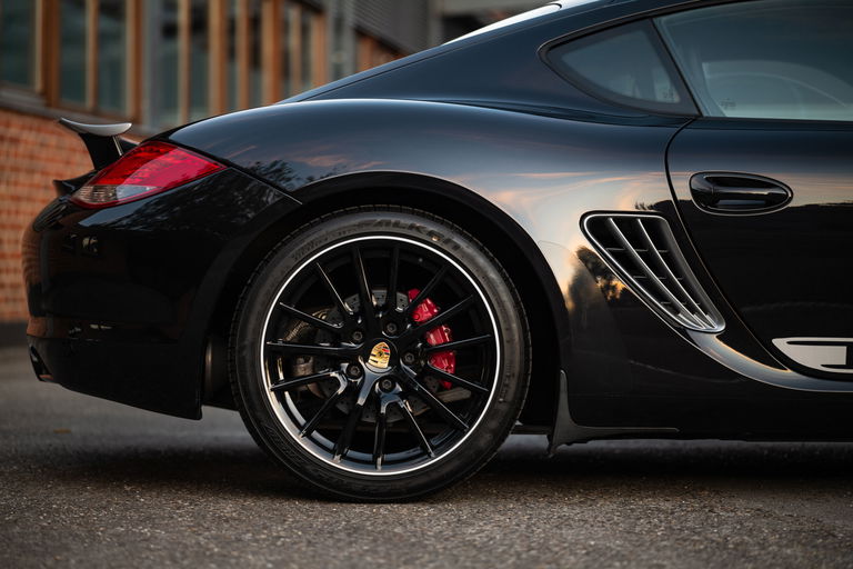 Porsche 987 Cayman R