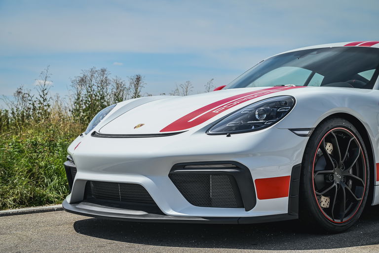 Porsche 718 Cayman GT4 Sports Cup Edition