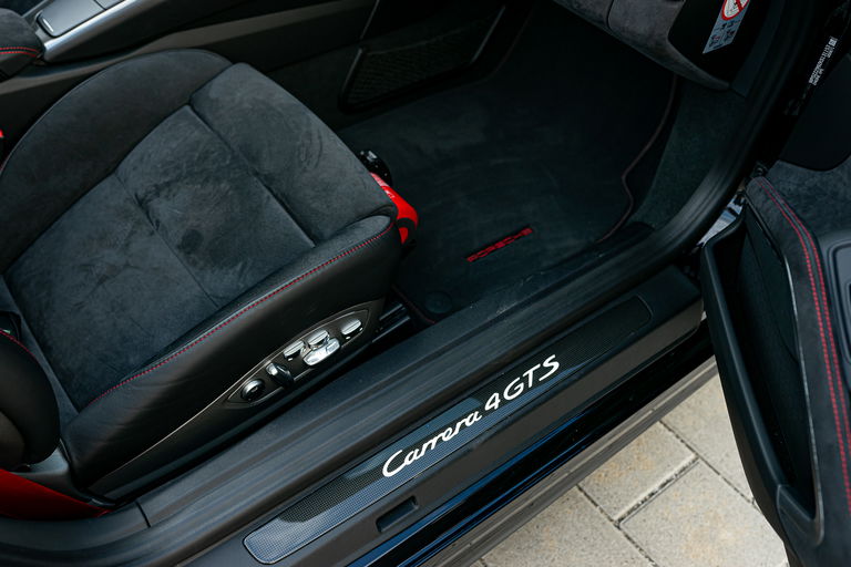 Porsche 991.2 Carrera 4 GTS