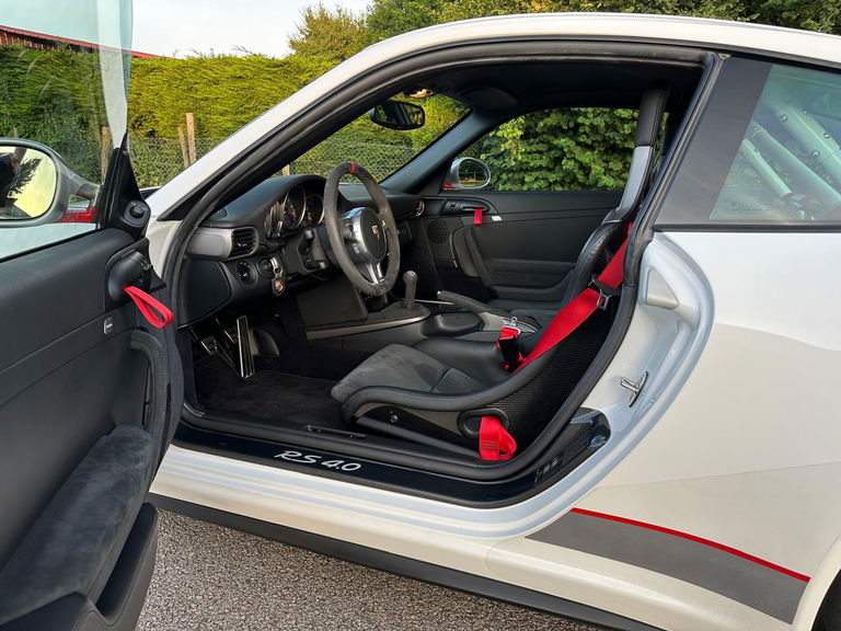 Porsche 997 GT3 RS 4.0