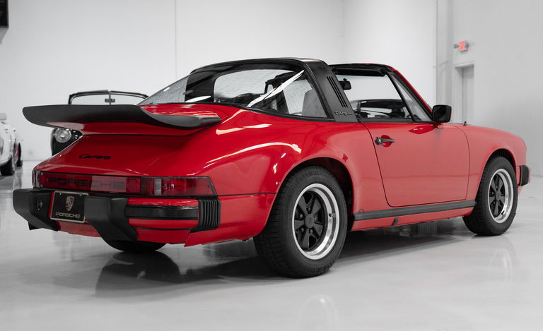 Porsche 911 Carrera 3.2 (US)