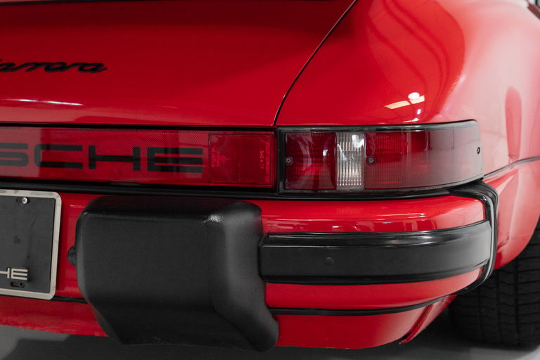 Porsche 911 Carrera 3.2 (US)