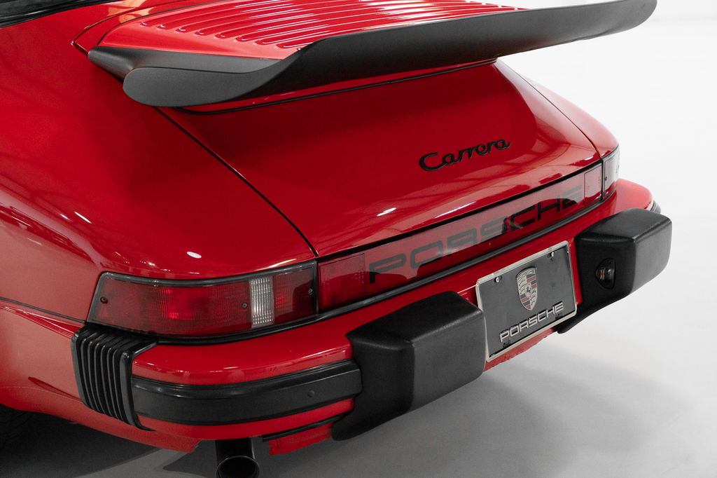 Porsche 911 Carrera 3.2 (US)