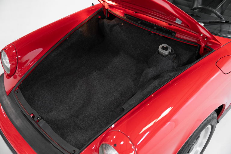 Porsche 911 Carrera 3.2 (US)