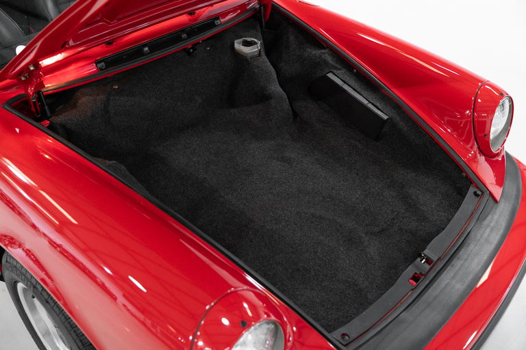 Porsche 911 Carrera 3.2 (US)