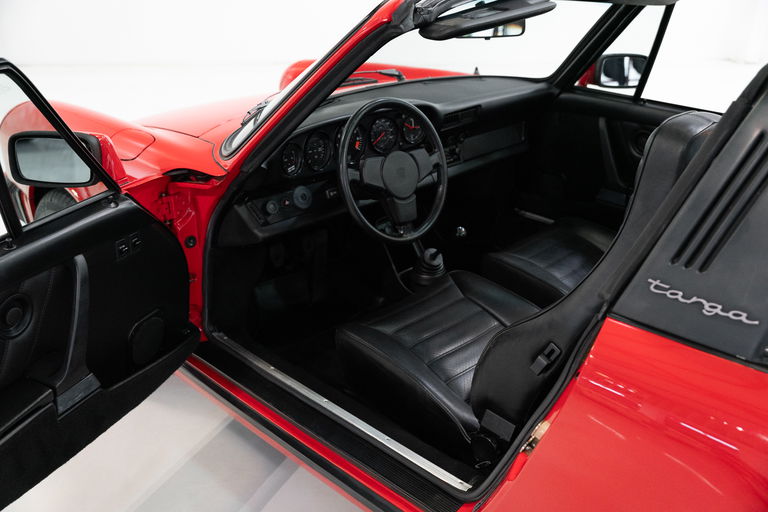 Porsche 911 Carrera 3.2 (US)