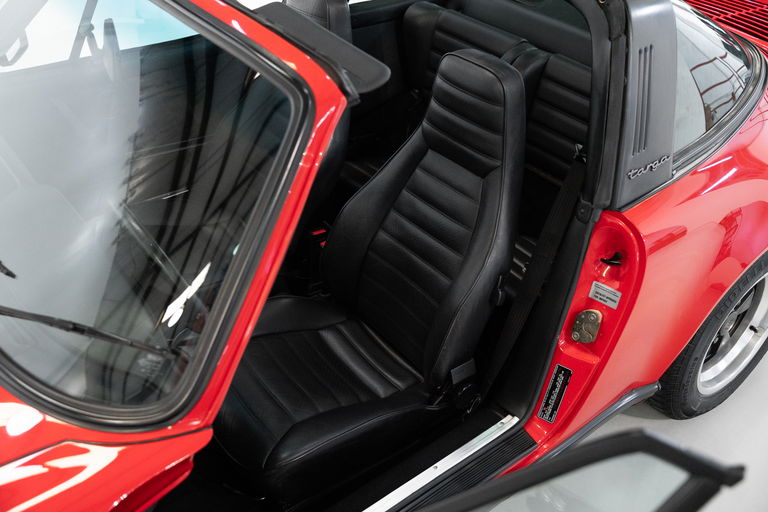 Porsche 911 Carrera 3.2 (US)