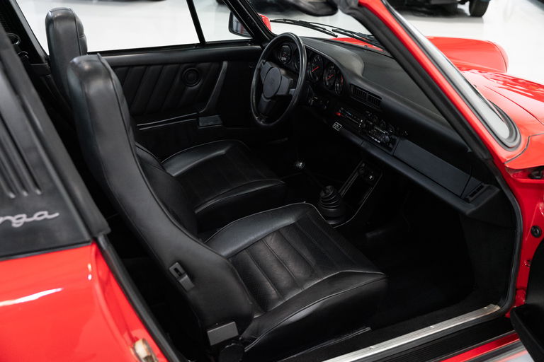 Porsche 911 Carrera 3.2 (US)