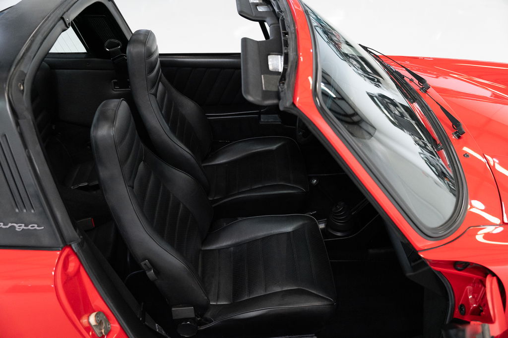 Porsche 911 Carrera 3.2 (US)