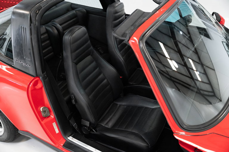 Porsche 911 Carrera 3.2 (US)