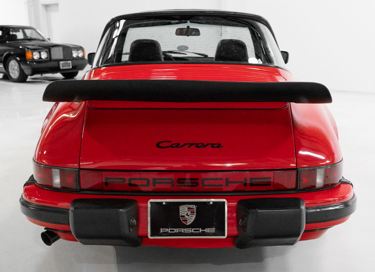 Porsche 911 Carrera 3.2 (US)