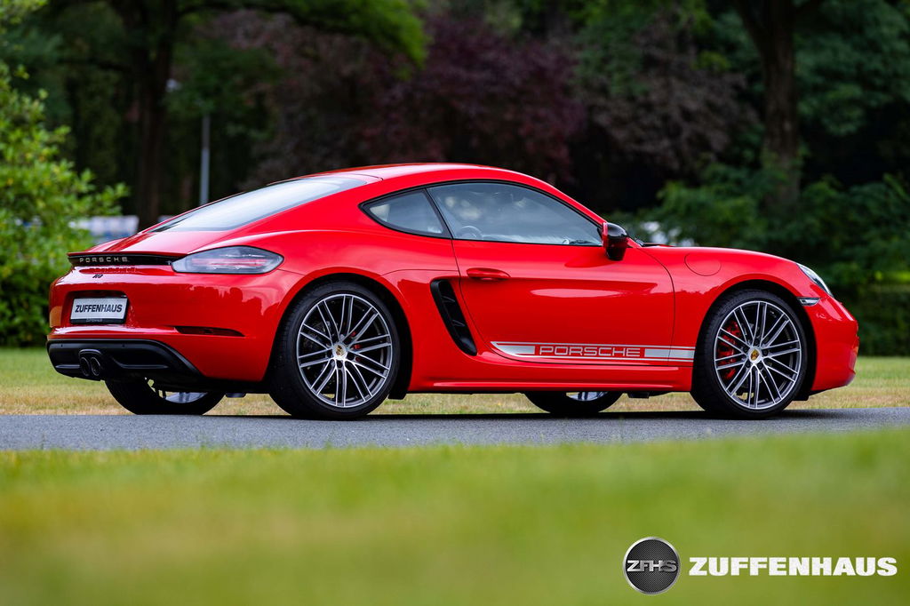 Porsche 718 Cayman S