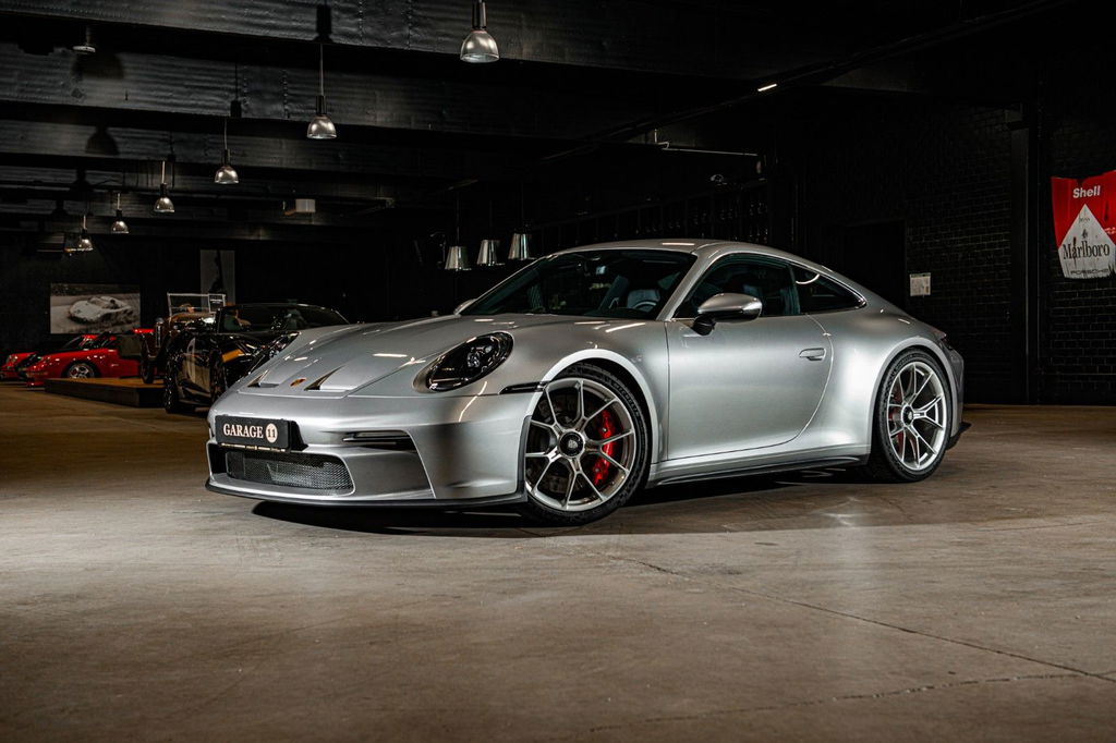 Porsche 992 GT3 Touring
