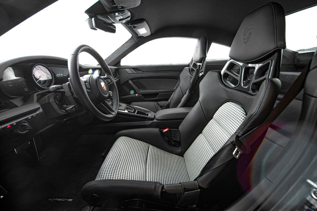 Porsche 992 GT3 Touring