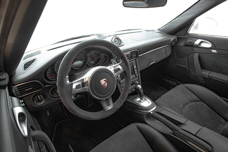 Porsche 997.2 Carrera GTS