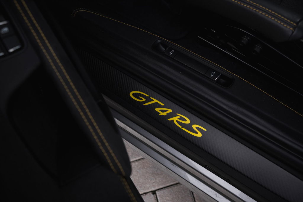 Porsche 718 Cayman GT4 RS