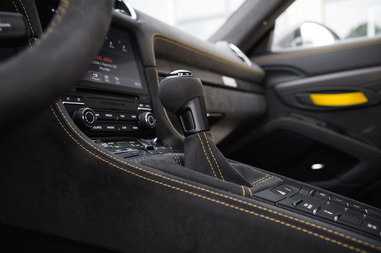 Porsche 718 Cayman GT4 RS