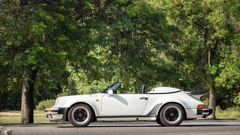 Porsche 911 Carrera 3.2 Speedster