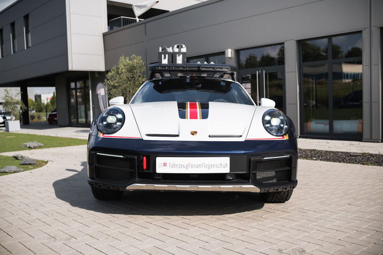 Porsche 911 Dakar