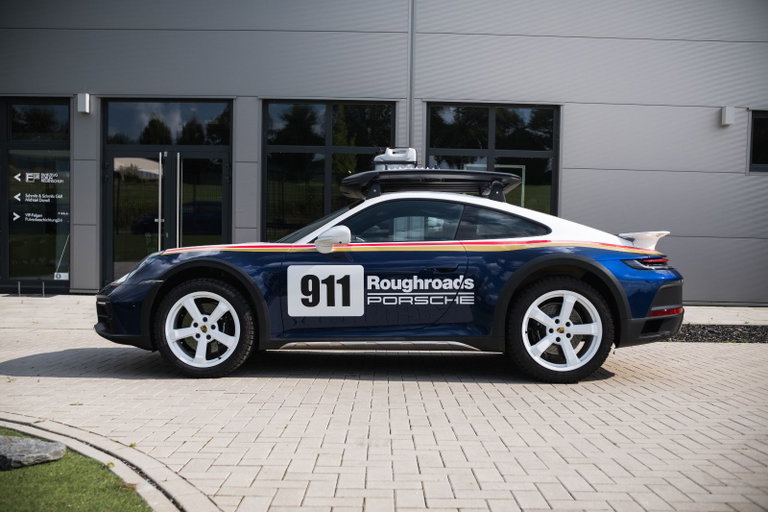 Porsche 911 Dakar