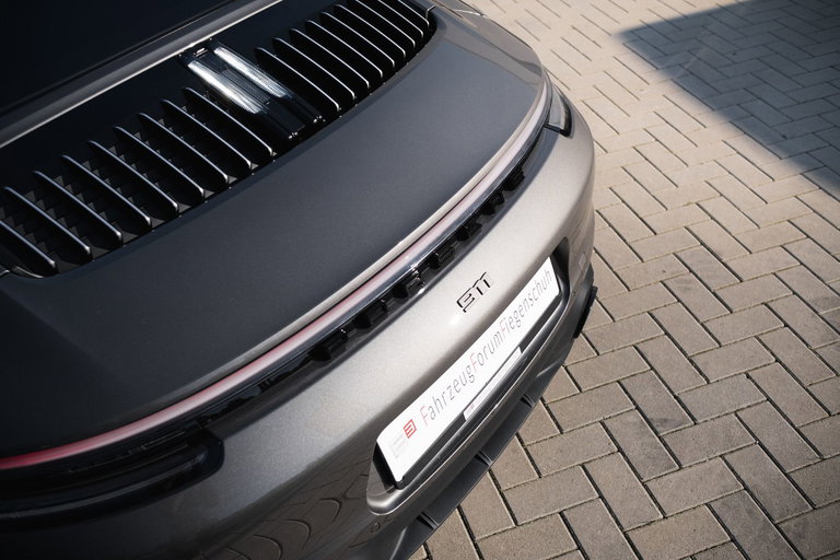 Porsche 992 Targa 4