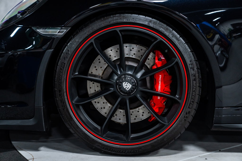 Porsche 991.2 GT3 Touring