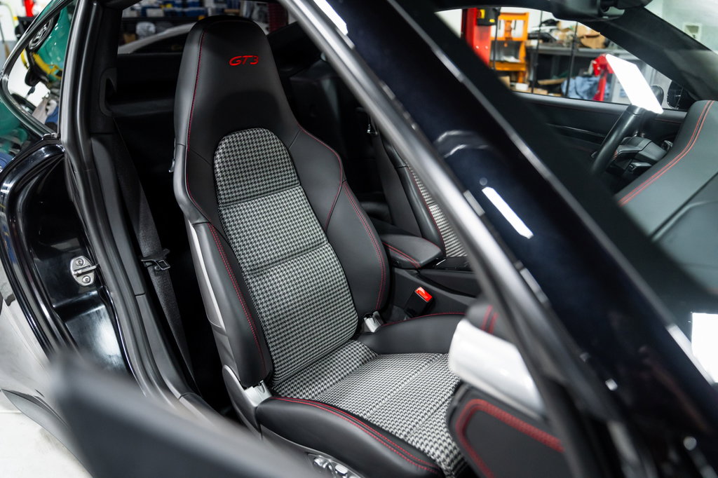 Porsche 991.2 GT3 Touring