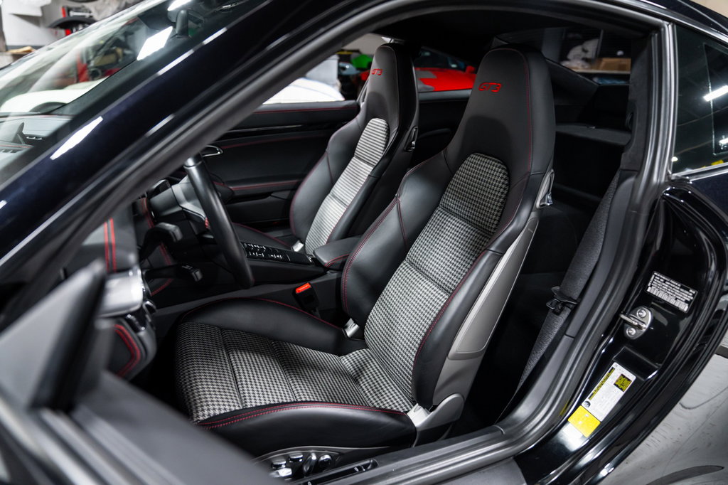 Porsche 991.2 GT3 Touring