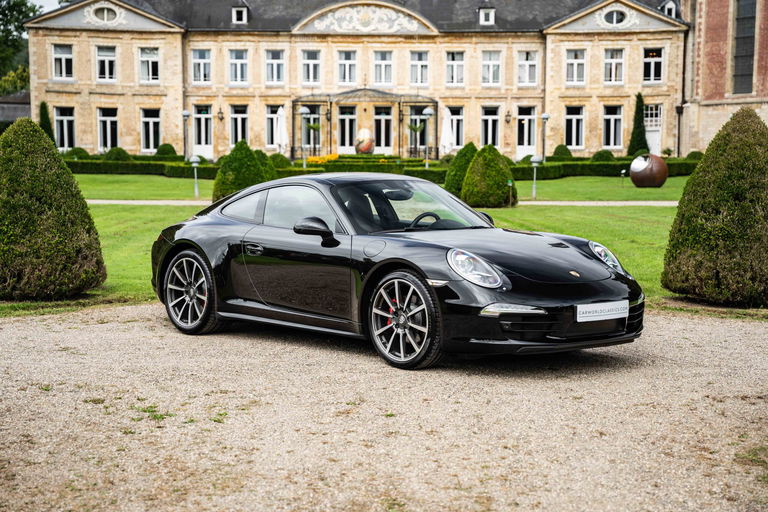 Porsche 991 Carrera 4