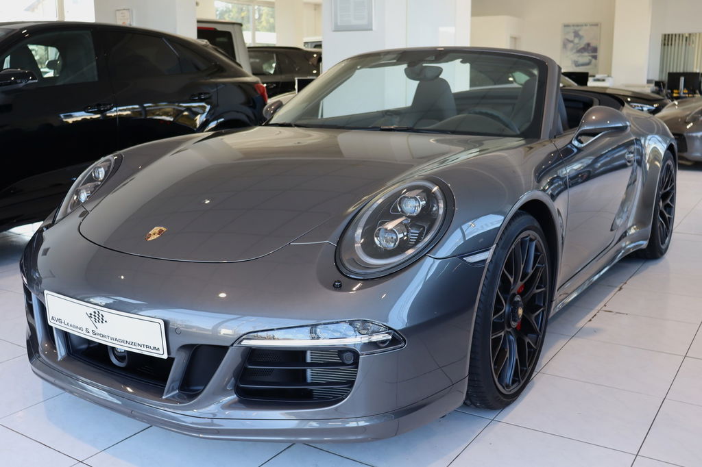 Porsche 991 Carrera 4 GTS