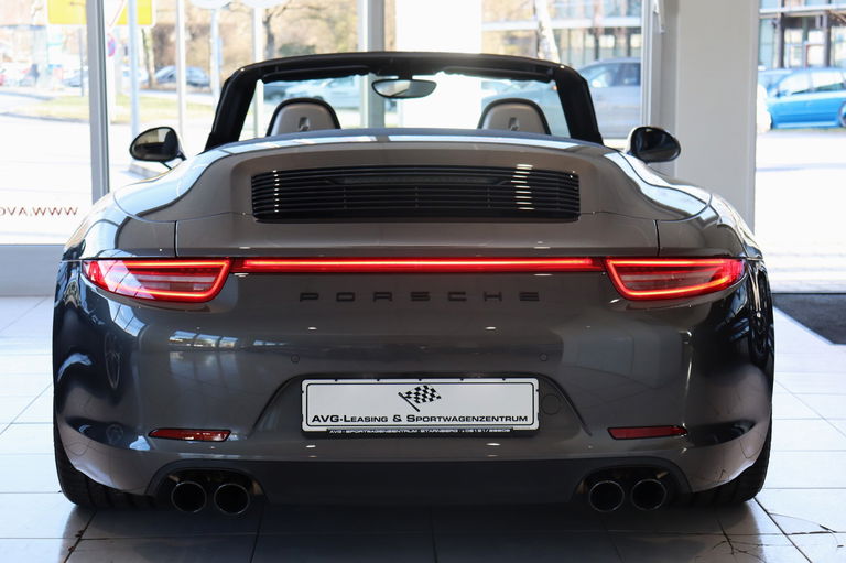 Porsche 991 Carrera 4 GTS
