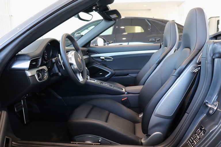 Porsche 991 Carrera 4 GTS