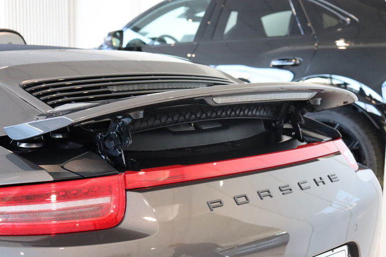 Porsche 991 Carrera 4 GTS