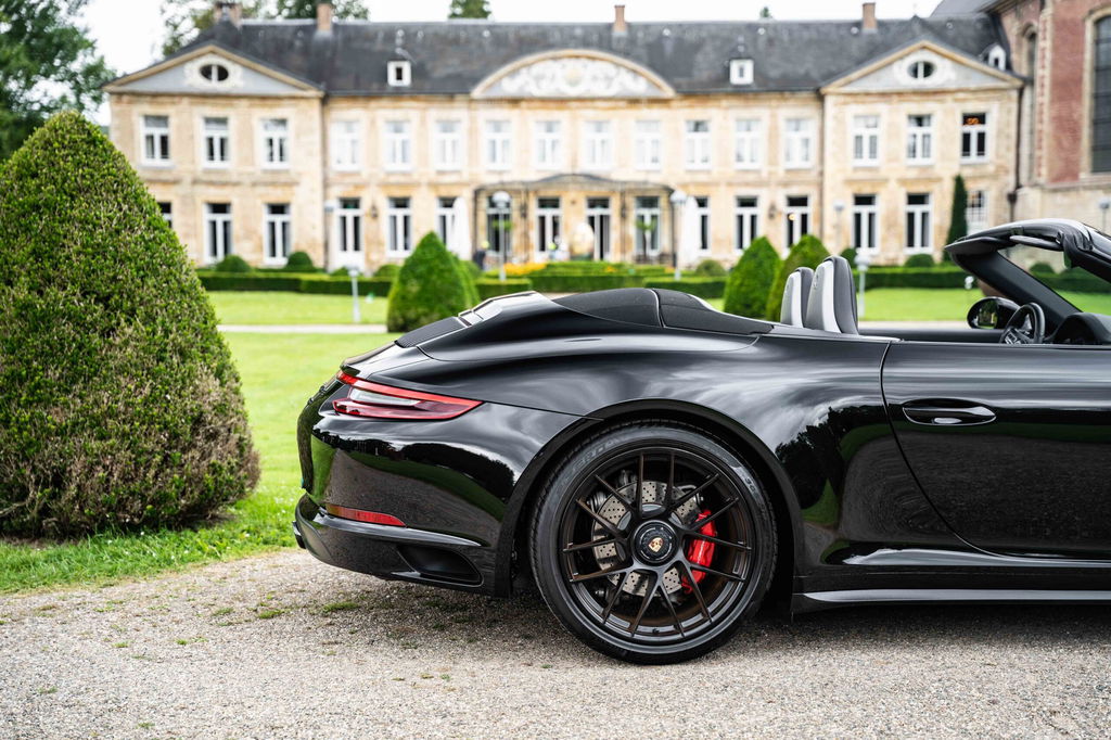 Porsche 991.2 Carrera 4 GTS