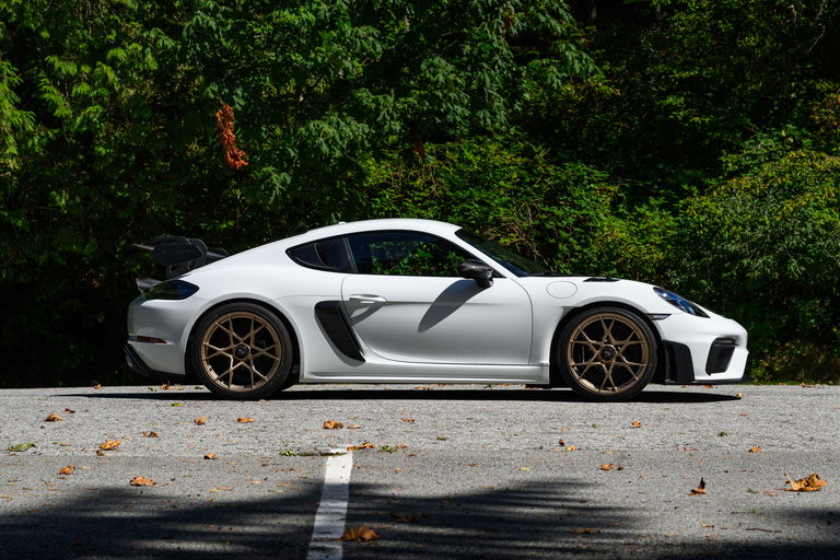Porsche 718 Cayman GT4 RS