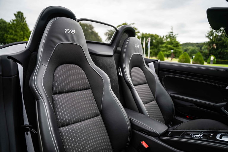 Porsche 718 Boxster T