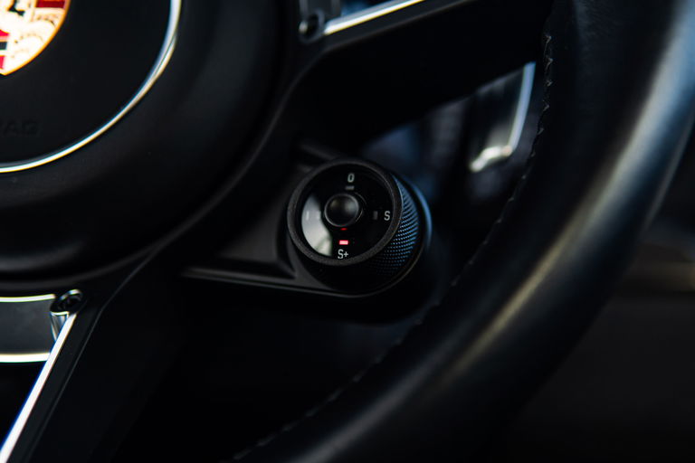 Porsche 991.2 Carrera GTS