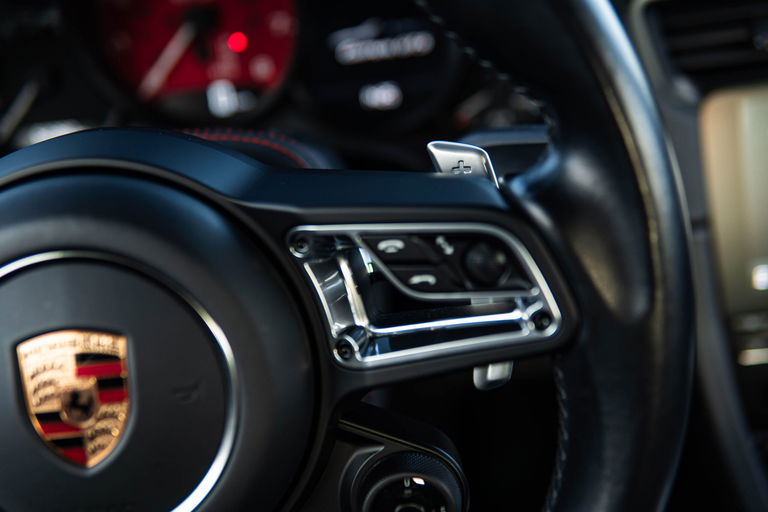 Porsche 991.2 Carrera GTS