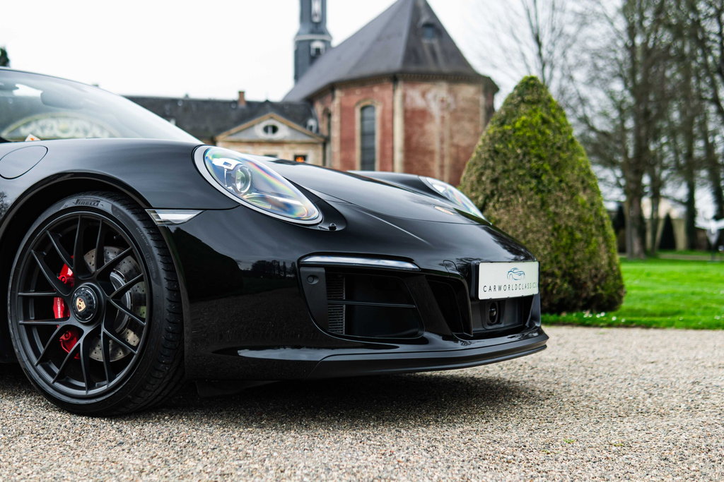 Porsche 991.2 Carrera GTS
