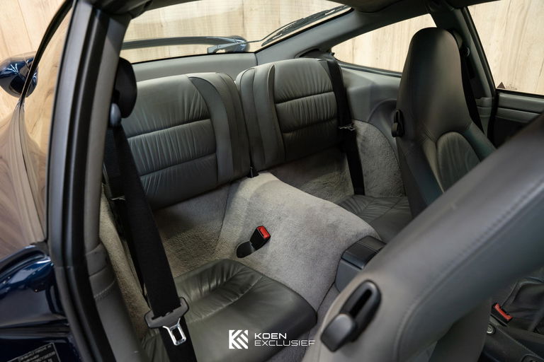 Porsche 996 Carrera 4