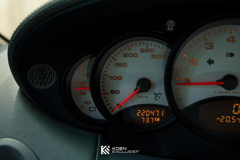 Porsche 996 Carrera 4